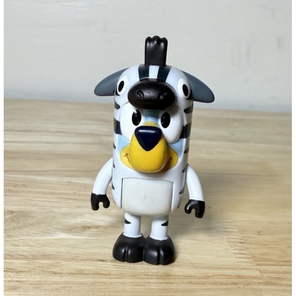 Bluey Family & Friend Action Figure ZEBRA Costume Cake Topper